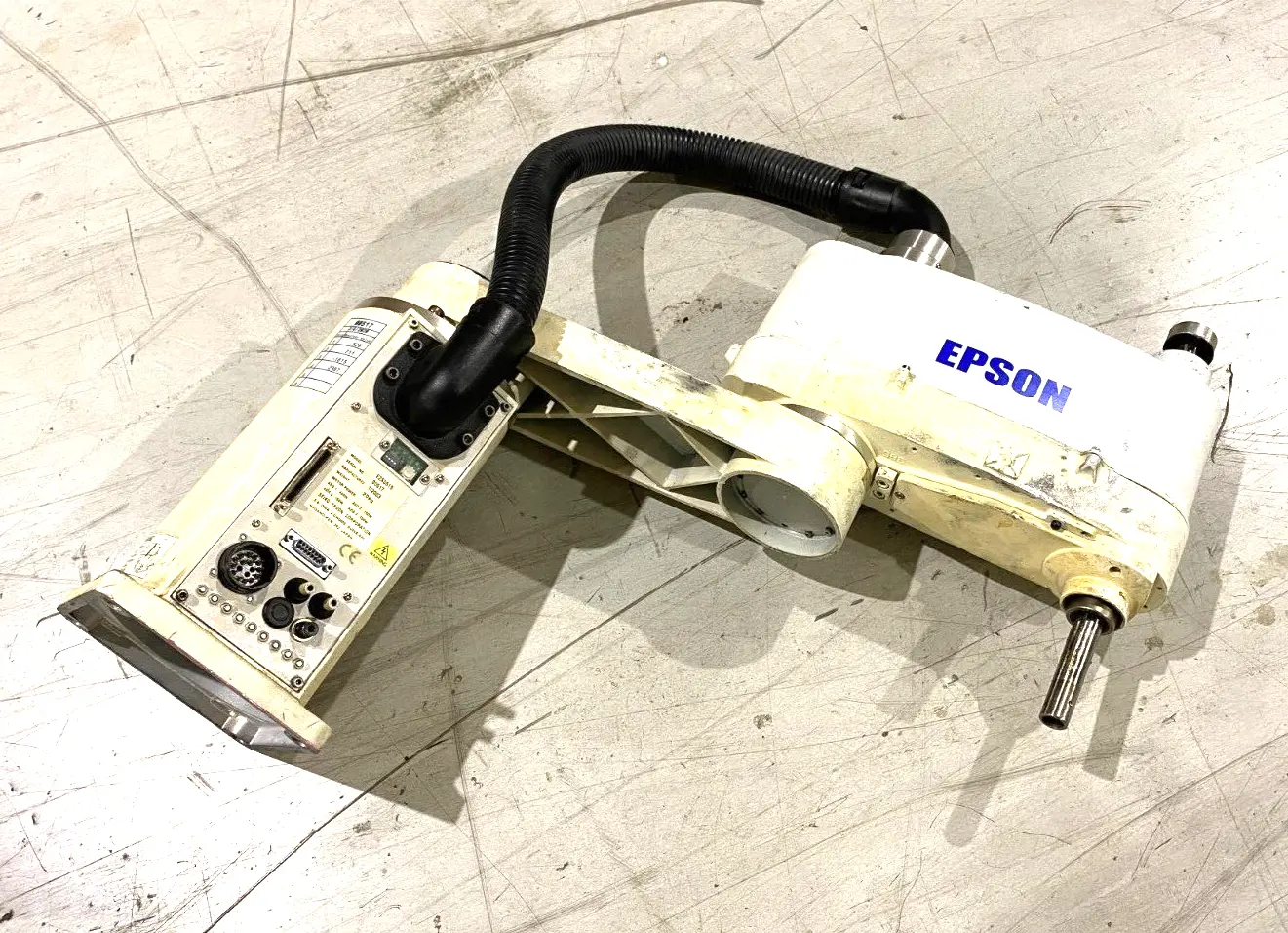 Used Seiko Epson 4-Axis Manipulator Robot Arm Robots Michigan US | Maverick Industrial Sales #1397293