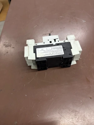 Used SIEMENS 3RV1821-0AD10 Circuit Breakers Illinois US | Aucto #1328671