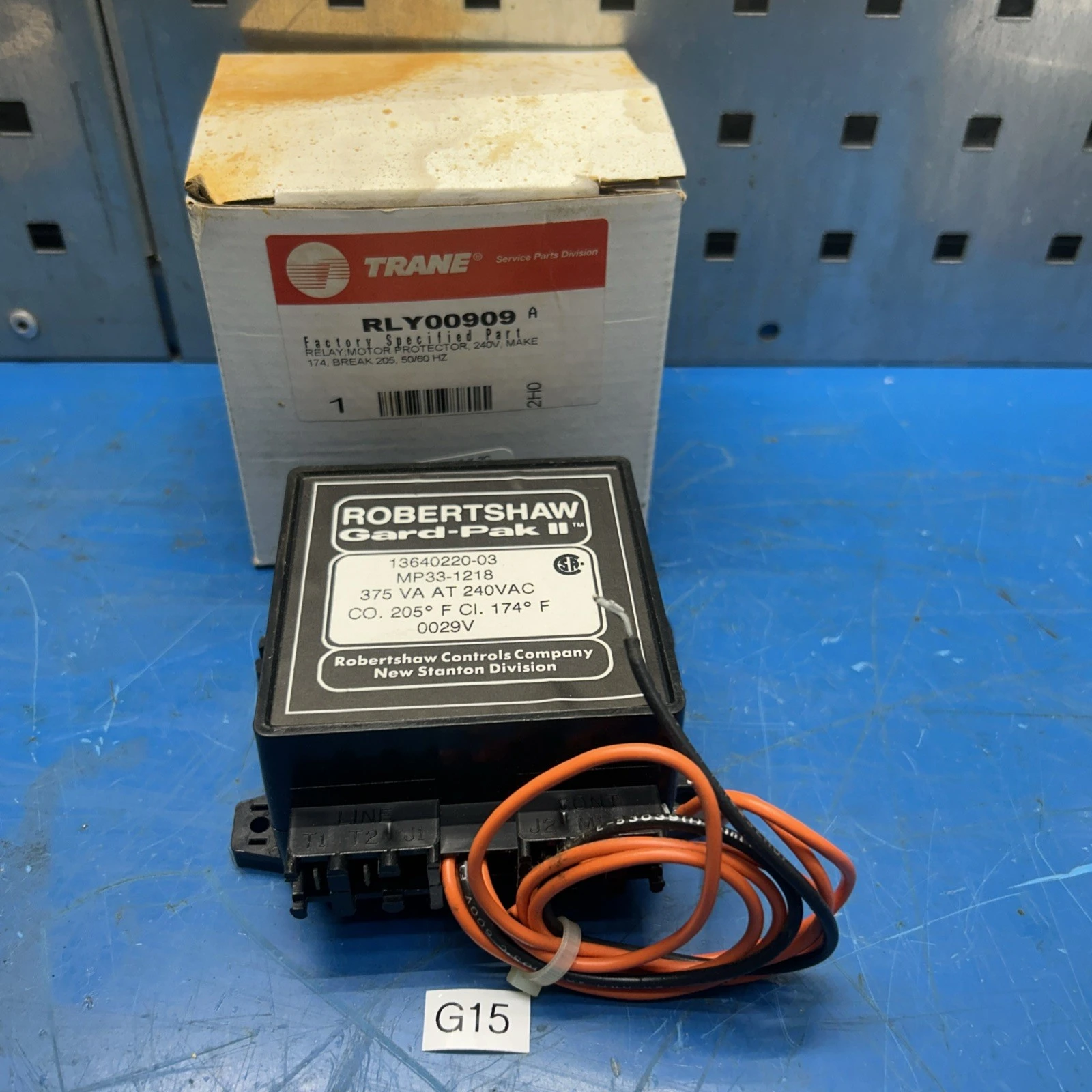NEW Robertshaw 13640220-03