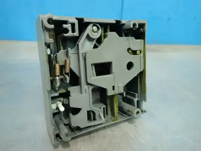 NEW ABB KT5RH