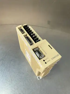 Yaskawa SGDA-01AS Servopack 200-230V 50/60hz (1.5.1)
