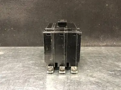 USED SQUARE D QOB360