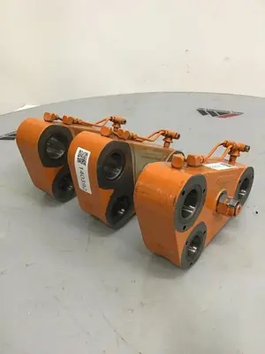 USED CINCINNATI MILACRON 3927600