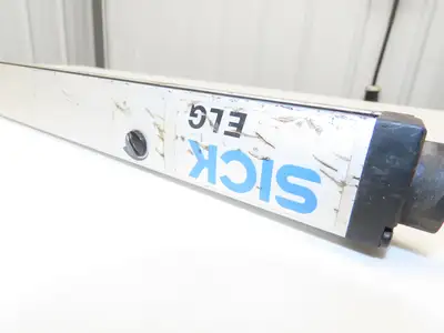 Sick Light Curtain Receiver 900mm Protected Height 16 Beams 15-30V -NEEDS REPAIR