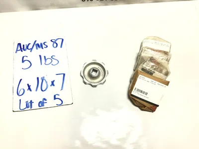 Y273537 HNDL-P12601040 Bottle Valves ( Lot of 5)