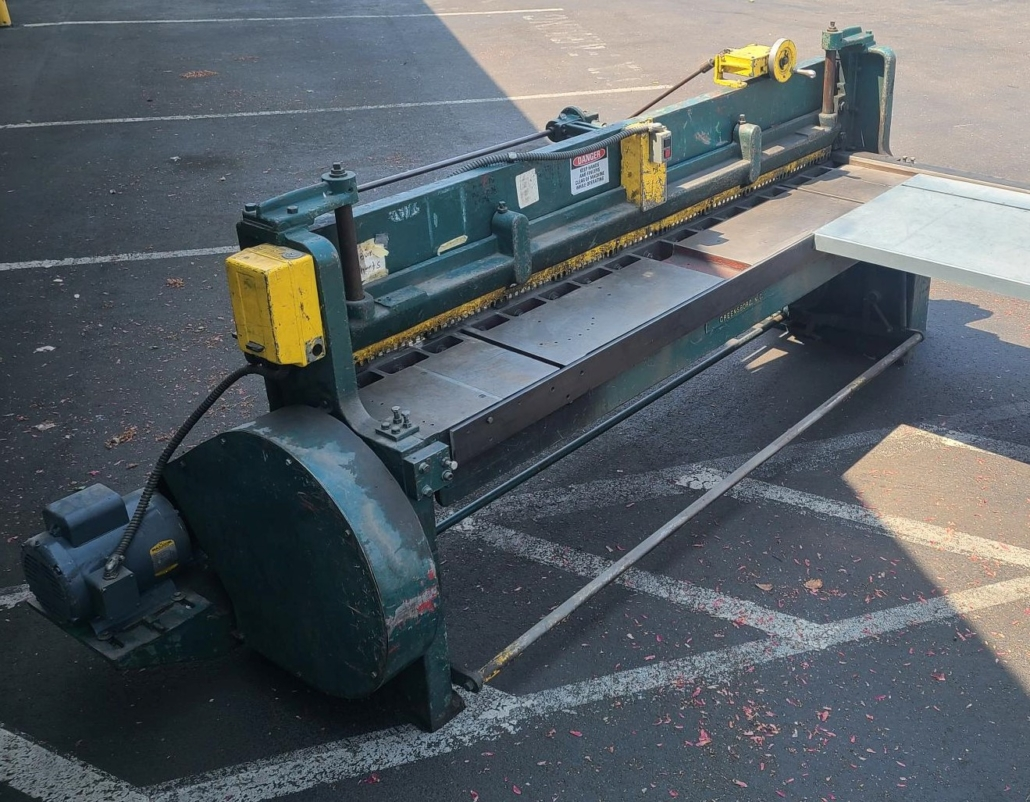 U14507C Wysong 816 shear with squaring table