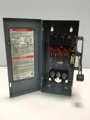 USED SQUARE D H-361
