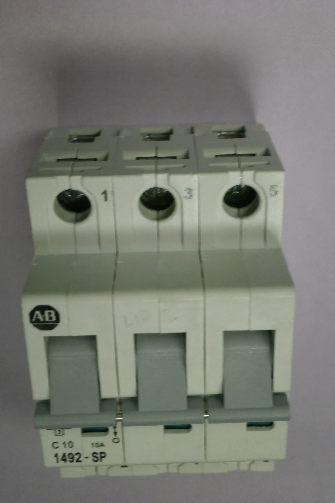 USED ALLEN BRADLEY 1492-SP3C100 SER C