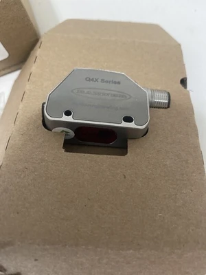 Neu BANNER ENGINEERING Q4XFKLAF310-Q8 Teil 97341 Robust Allzweck Foto Sensor