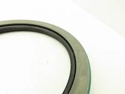 SKF 47474 Joint Radial Oil Seal 4.75" Shaft 6.001" Bore 0.5" Width Lot of 4