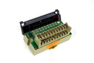 USED OMRON SRT1-ID16