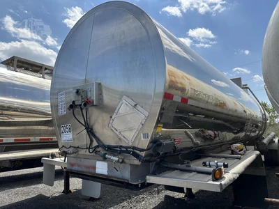 Used 1994 BRENNER _UNKNOWN_ Tanker Trailers Indiana US | Lakeshore Equipment Sales #1546612