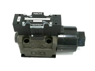 NEW NACHI SS-603-A3X-R-C230-E22 SOLENOID VALVE SS603A3XRC230E22