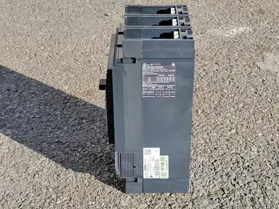 NEW SCHNEIDER ELECTRIC NSX 400-630 F/N/H/NA
