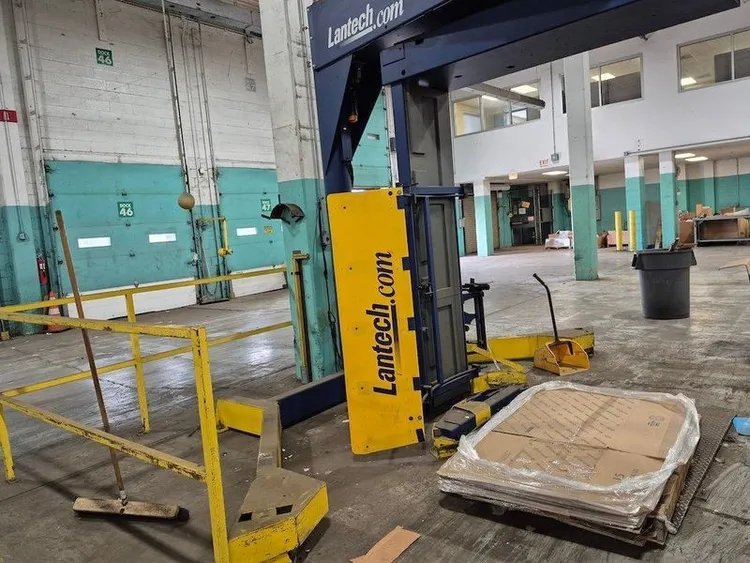Used LANTECH _UNKNOWN_ Wrapping Machines Ohio US | Yoder Brothers machinery #1547858