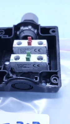 USED BACO LBX1 RED PUSH BUTTON SWITCH