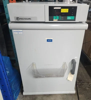 Incubator Fisher scientific  Model 650D  # 3318