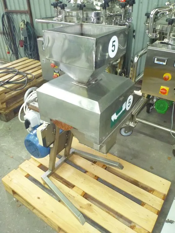 Used _UNKNOWN_ 4 KW Roller Mills PL | Perry Equipment #121787