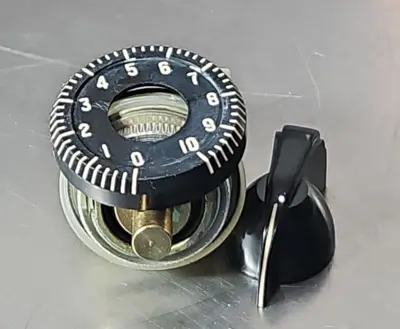 GE CR104G13 Selector Switch Loc4E20