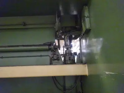 USED LVD PP 200 TON X 5100 MM
