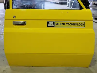 NEW TOYOTA 67002-60500
