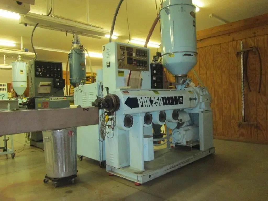 2.5″ PAK 250 – 24:1 Akron Extruder