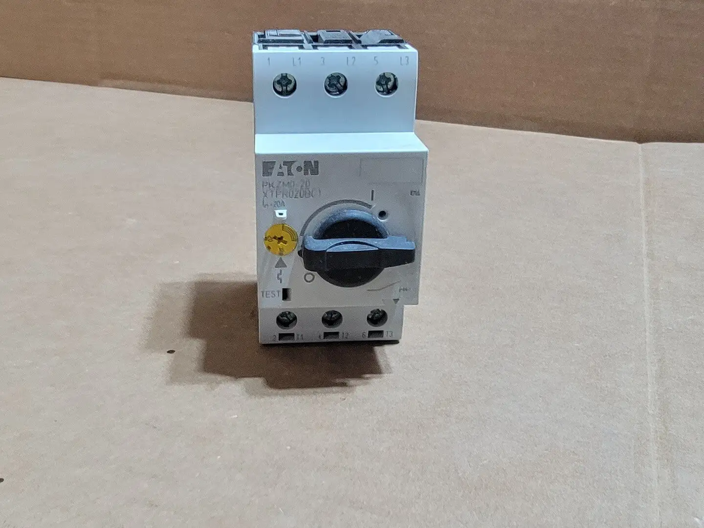 NEW 2010 EATON PKZM0-20