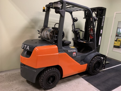 USED 2018 Toyota 8FGU30