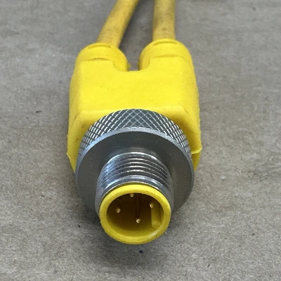 NEW Lumberg ASB2-RKT4/3-645/0.3M