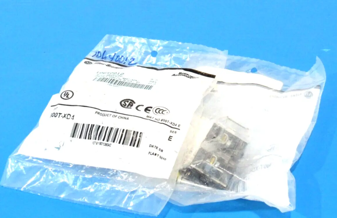 LOT OF 2 ALLEN BRADLEY 800T-XD4 CONTACT BLOCKS 800TXD4 NEW SURPLUS