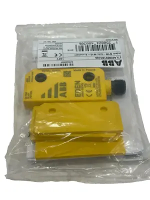 NEW ABB 2TLA020051R5100 NON-CONTACT SAFETY SENSOR 24VDC