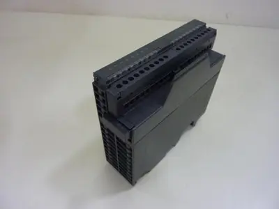 USED SIEMENS 6ES7 321-1BH02-0AA0