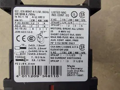 NEW SIEMENS 3RT10151AK61