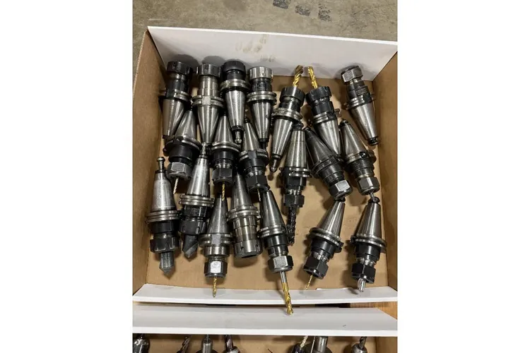 Used _UNKNOWN_ _UNKNOWN_ Collet Chucks & Fixtures Utah US | KD Auctions #1549149