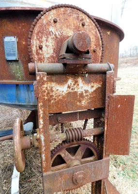 USED BAEUERLE  MORRIS TILTING TANK PERCOLATION TANK