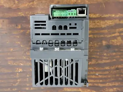 USED SCHNEIDER ELECTRIC ATV320U07S6C