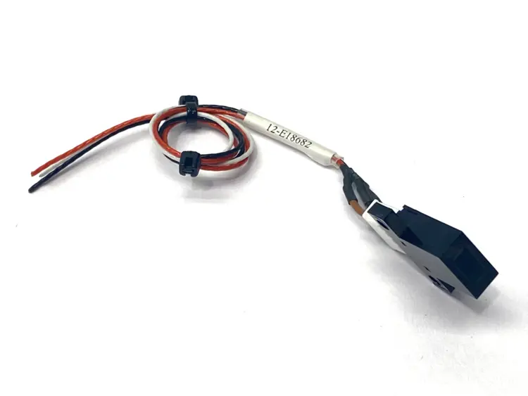 Used Omron Vertical Reflective Photomicro Sensor, Dark-ON, NPN, 5mm, 5-24V Photoelectric Sensors Michigan US | Maverick Industrial Sales #1391633