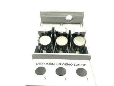 USED SIEMENS 3-POLE FUSE HOLDER CLASS CC 600V 30A