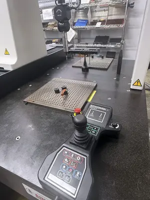 Used 2018 MITUTOYO CRYSTA-APEX 5.7.4 Coordinate Measuring Machines Illinois US | Machinery Marketing International #1341639