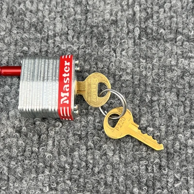 New | in-Stock Master Lock 7C5RED Safety Products (Other) California US | Davliegogo LLC #1706661