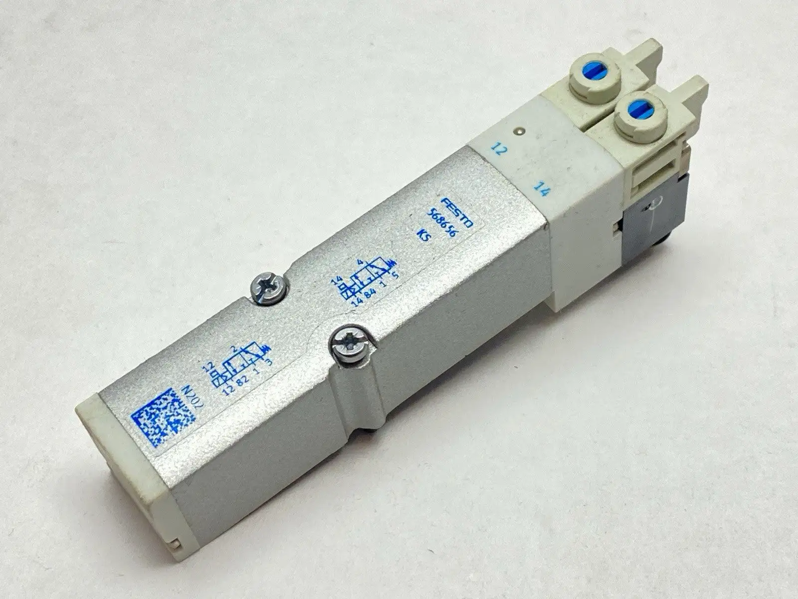 USED FESTO PNEUMATIC SOLENOID VALVE 568656