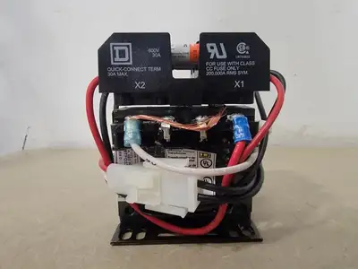 NEW SQUARE D LA9TFD32X