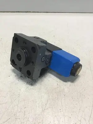 USED VICKERS DG4V-3-2A-M-U-HL7-60