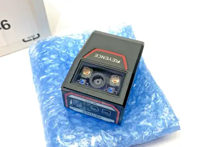 New | in-Stock KEYENCE SR-751 Barcode Scanners Michigan US | Maverick Industrial Sales #1460923