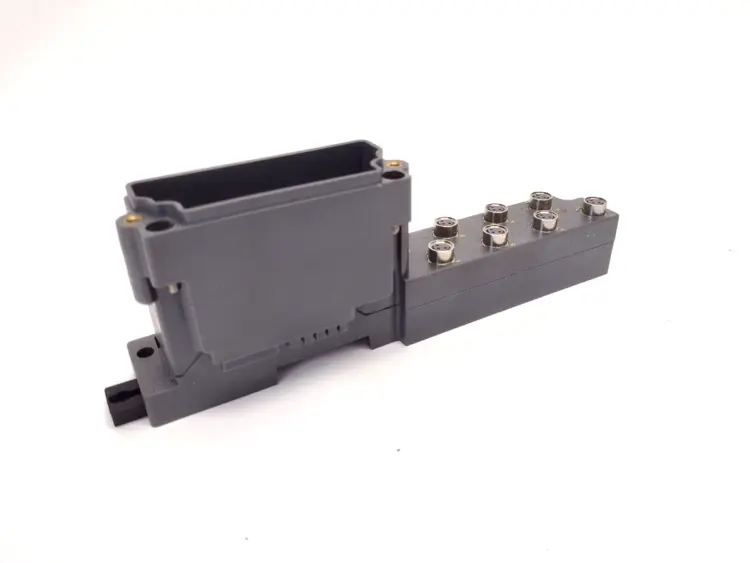 Used Turck BL67 Base Module 8 × M8 Connector, 3-pin PLC Input & Output Michigan US | Maverick Industrial Sales #1475182