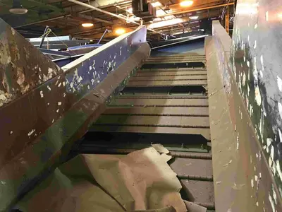REM Steel Belt Feed Conveyor