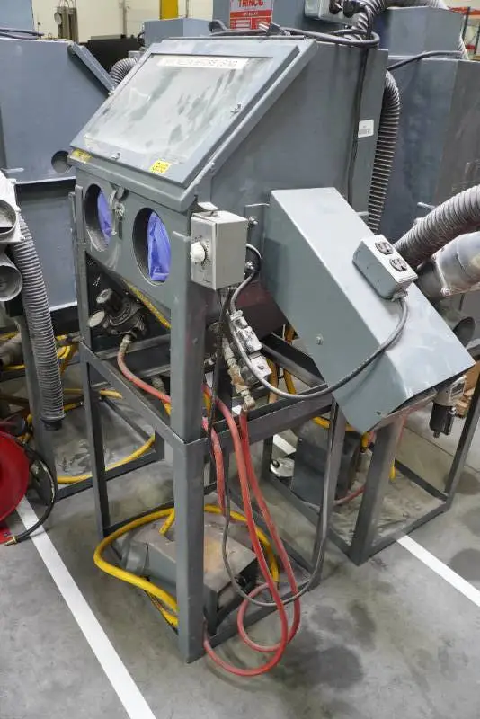 Trinco 20/88 ST Tumble Blaster Sandblasting Cabinet with Stand