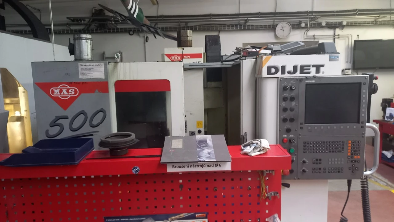 USED 2002 MAS MCV 500 QUICK