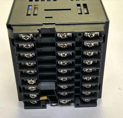 Used HONEYWELL DC300K-E-003-10-0000-0 Industrial Controls | Surplus Asset Holdings #1218126