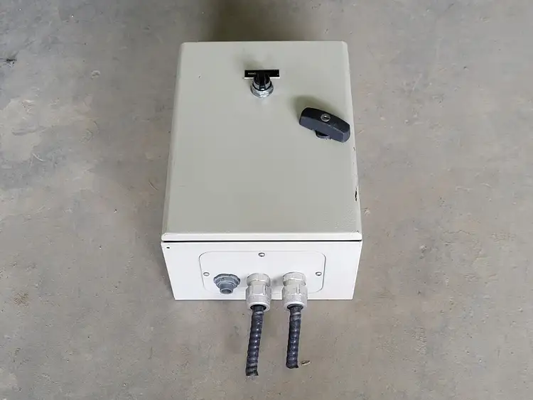Used LEGRAND BE-325 Misc Electrical & Power Parts British Columbia CA | Lenmark #252260